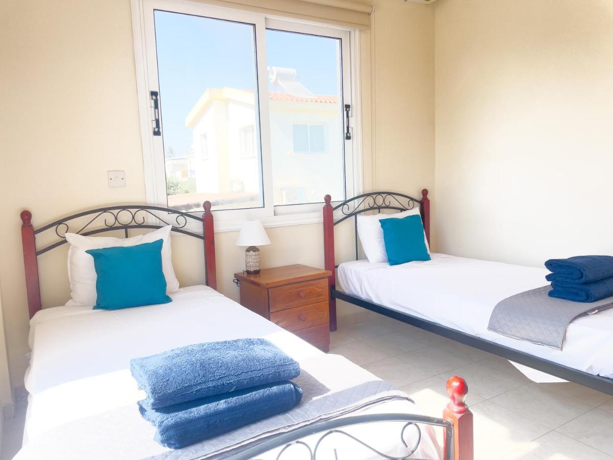 Sunset Pearl Holiday Villa Agia Napa Buitenkant foto
