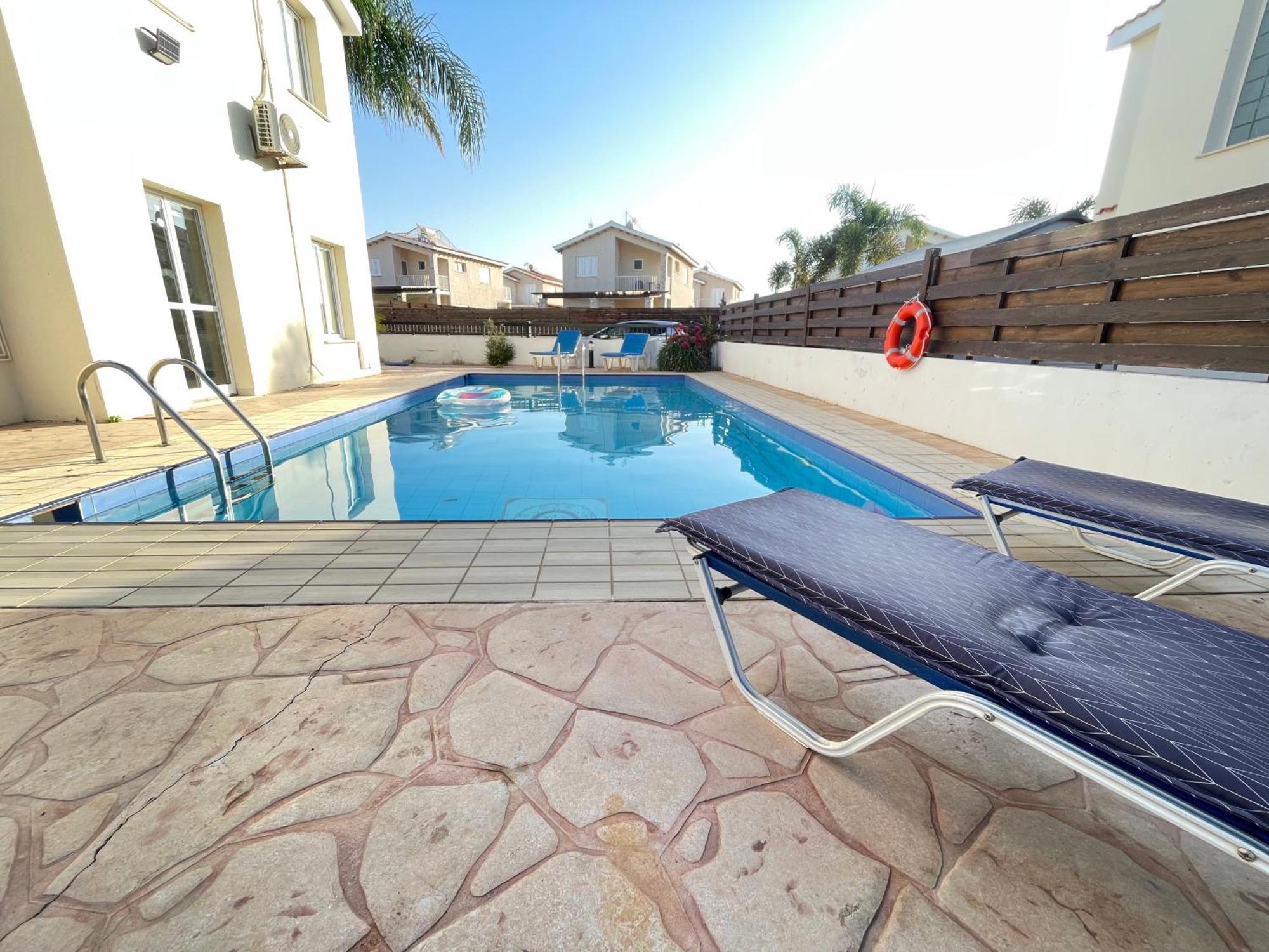Sunset Pearl Holiday Villa Agia Napa Buitenkant foto